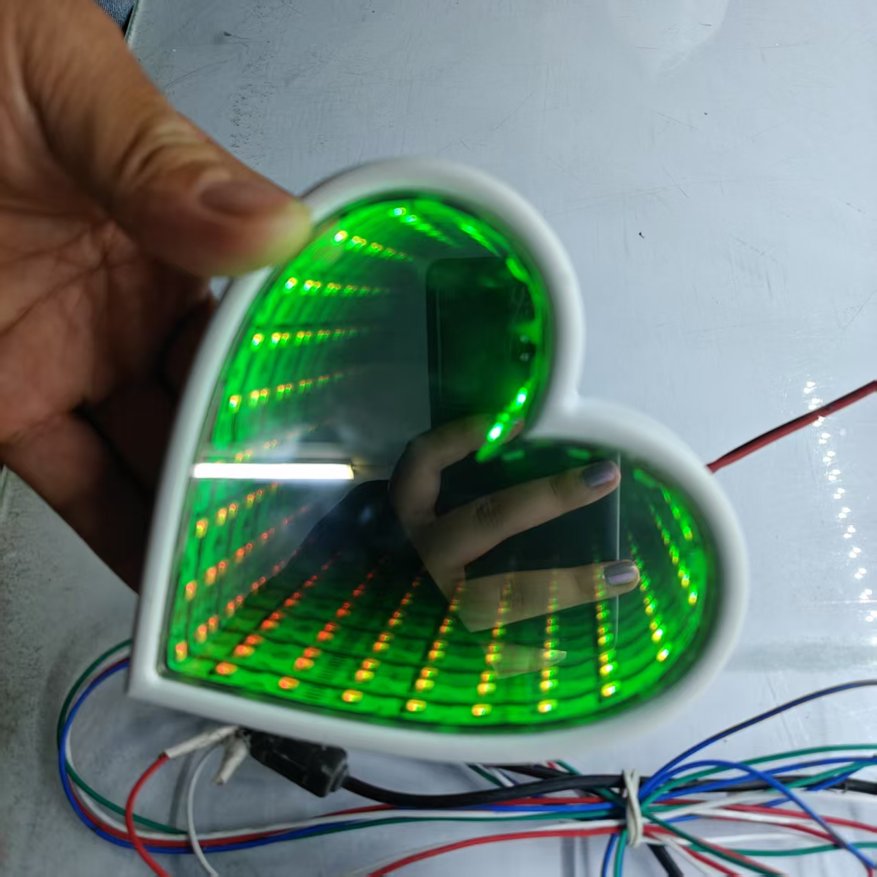 3D-зеркало с многоцветной RGB- – обзор и цена Decorative Mirror