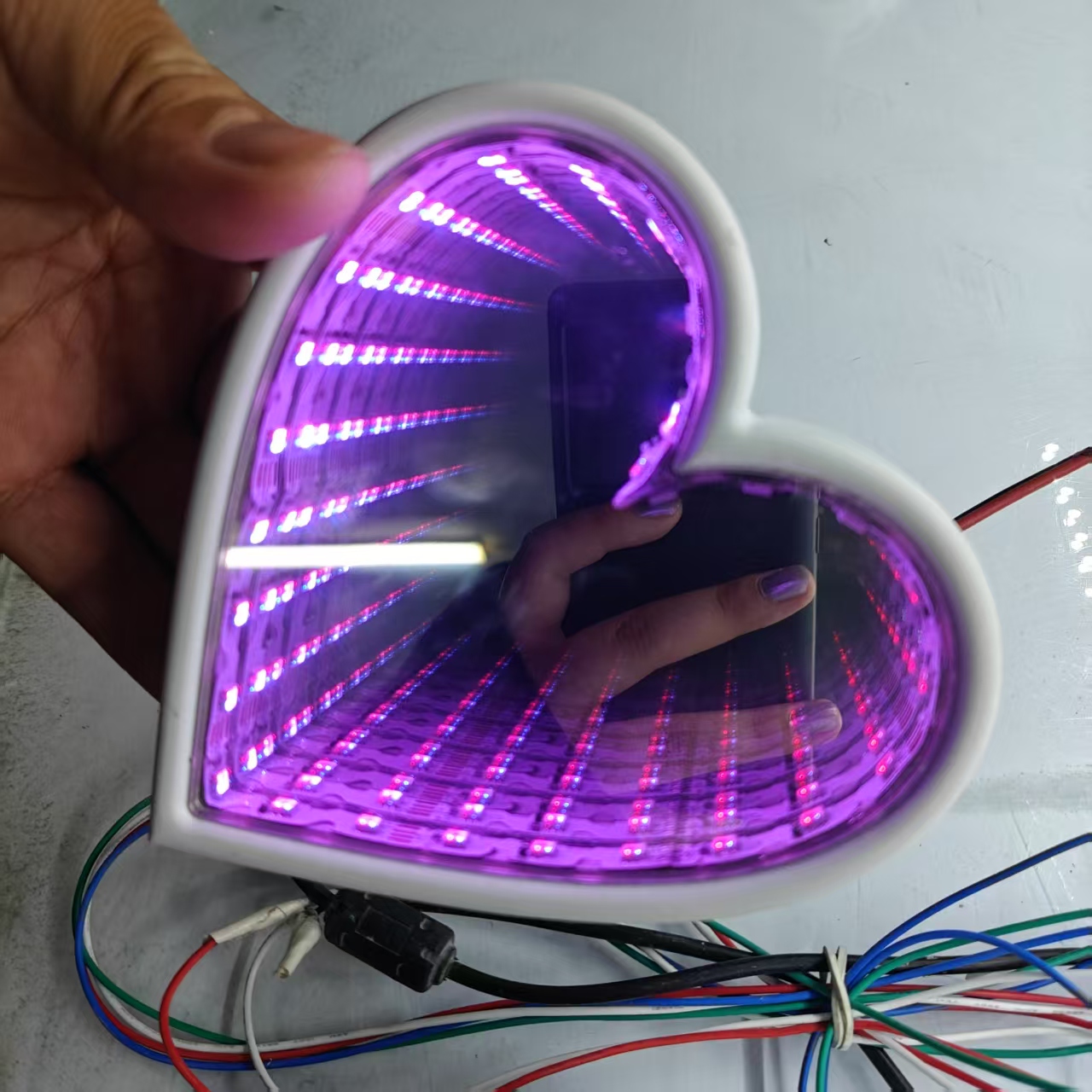 3D-зеркало с многоцветной RGB- – обзор и цена Decorative Mirror