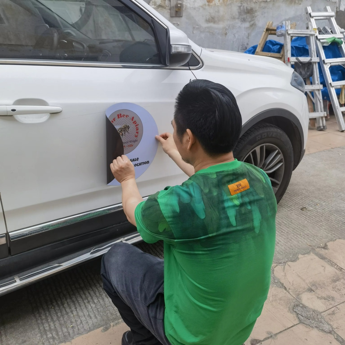 Наклейки на автомобиль с магни – обзор и цена Wall Sticker